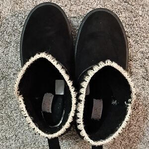 Black Cozy Faux-Suede Ankle Boots with Cream Trim